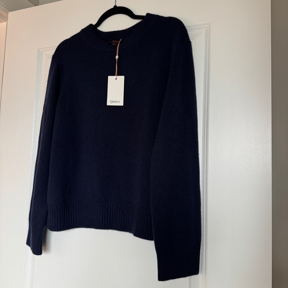NWT! QUINCE Mongolian Cashmere Oversized Crewneck Sweater True Navy Size Medium - Picture 6 of 15